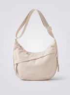 Bolso Nara crema sobre fondo claro