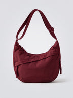 Bolso Nara burdeos sobre fondo claro